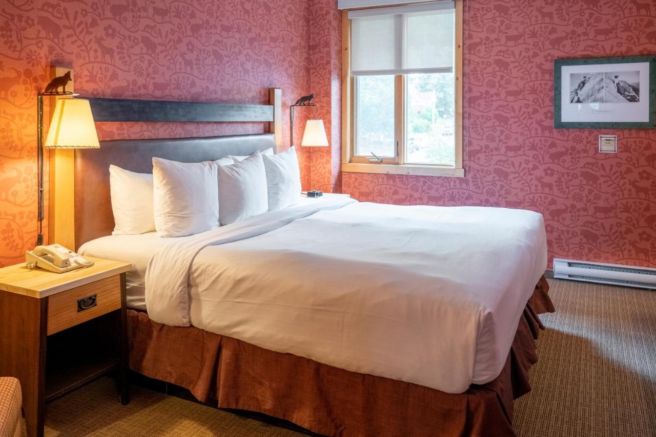 Fox Hotel And Suites Банф Экстерьер фото